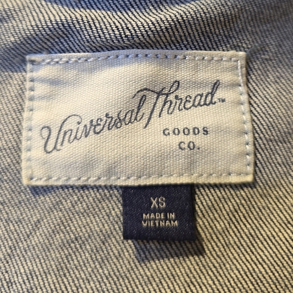 Upcycled "Heliconia" (lobster claws) Made w/♡ - Picture 5 of 5